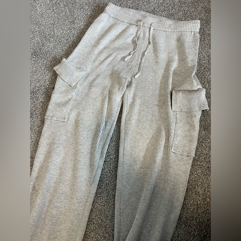 Gray women’s matching set - Picture 3 of 7
